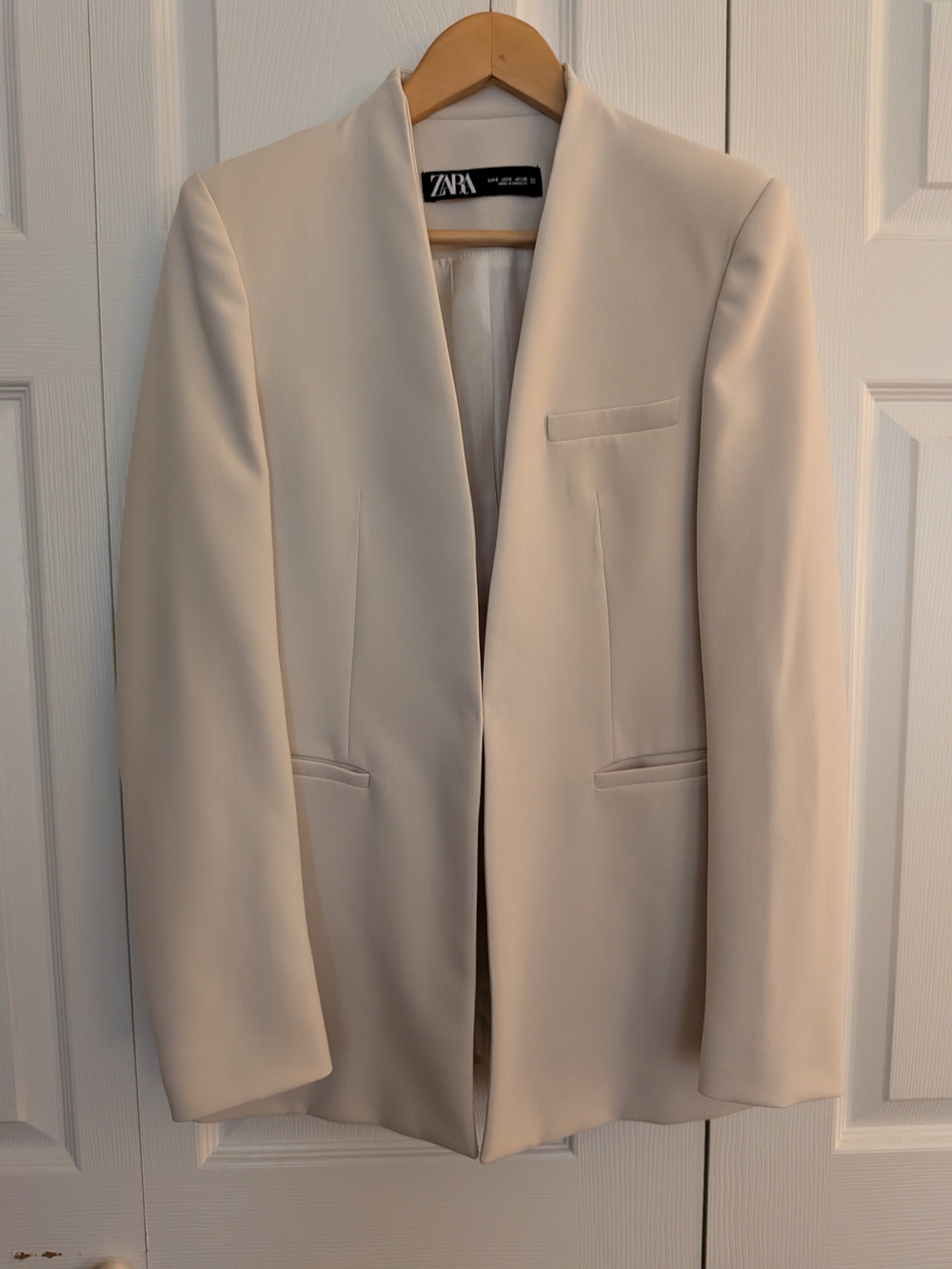 ZARA Cream Collarless Open-Front Blazer Jacket